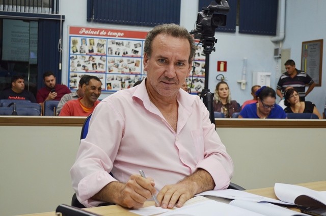 2017310_FOTO - Professor Antonio propõe a reedição de projeto sobre posse responsável